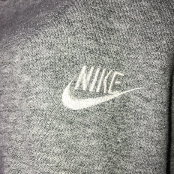 Nike crop top hoodie size XL gray and white athletic top workout sweatshirt​​ - Picture 4 of 6